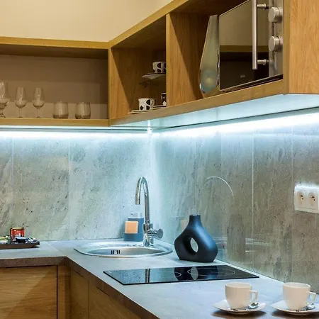 Portal House Aparthotel 4*