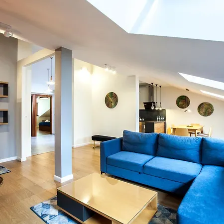 Aparthotel Portal House *