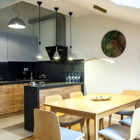 Aparthotel Portal House