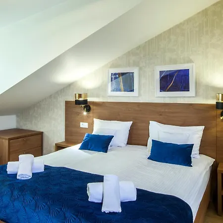 Portal House Aparthotel