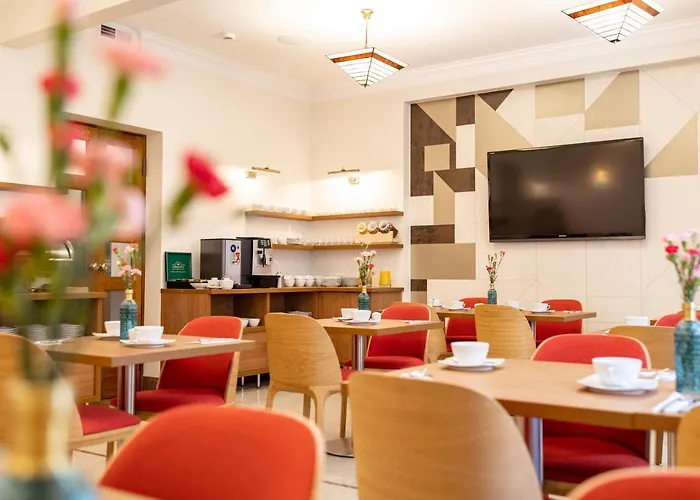 Portal House Aparthotel 4*