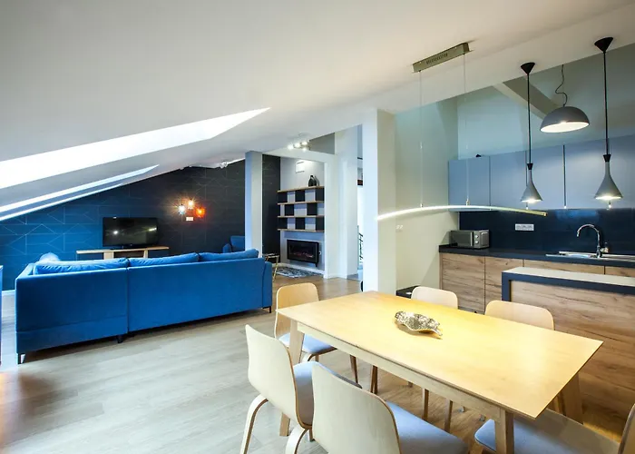 Portal House Aparthotel 4*