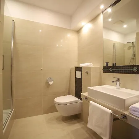 Portal House 公寓式酒店 4*